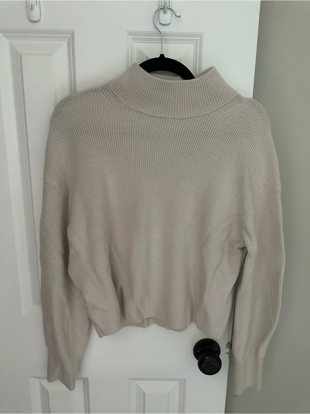 Lululemon Knit Turtleneck - Size 8